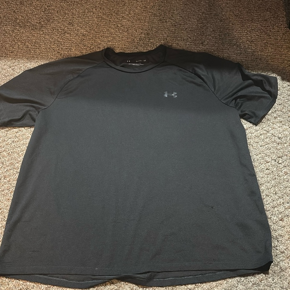 Men’s size XL. Gray tee shirt w/ logo on front and back.